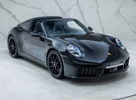 Porsche 911 Targa 4 GTS (992.2) 14