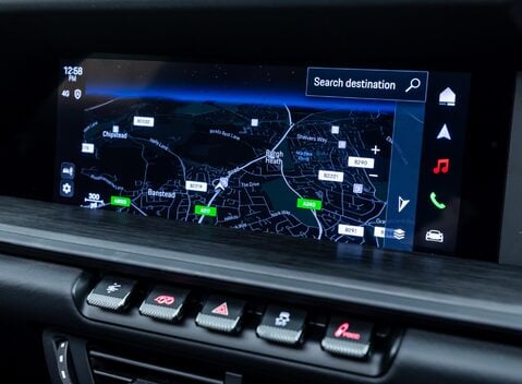 Porsche 911 Targa 4 GTS (992.2) 24