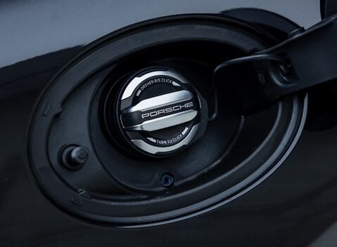 Porsche 911 Targa 4 GTS (992.2) 40