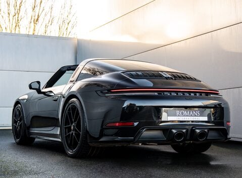 Porsche 911 Targa 4 GTS (992.2) 4