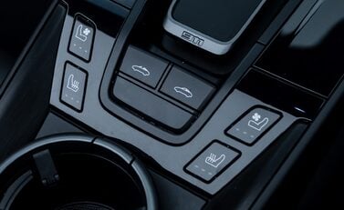 Porsche 911 Targa 4 GTS (992.2) 29