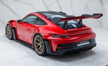 Porsche 911 GT3 RS (992) 12
