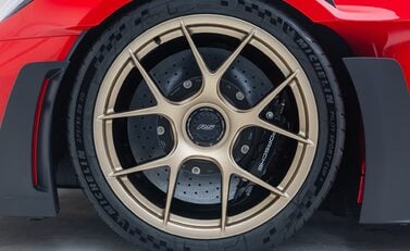 Porsche 911 GT3 RS (992) 37