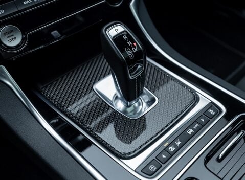 Jaguar XE SV PROJECT 8 27