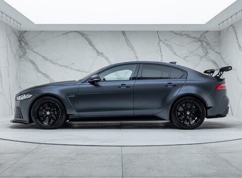 Jaguar XE SV PROJECT 8 4