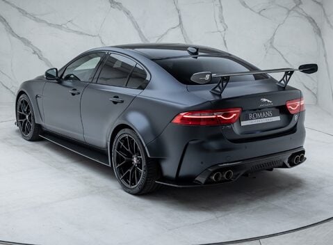 Jaguar XE SV PROJECT 8 11