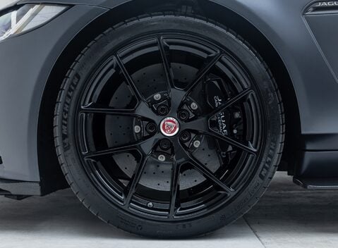 Jaguar XE SV PROJECT 8 34