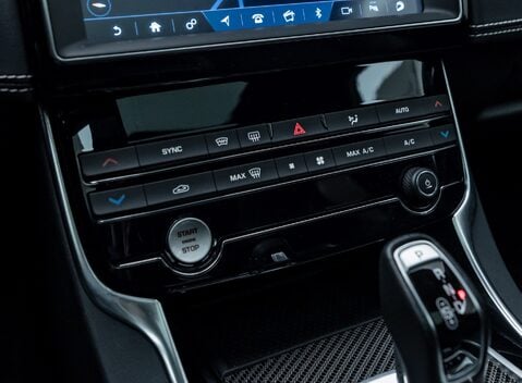 Jaguar XE SV PROJECT 8 26