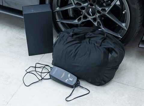 Aston Martin Vanquish V12 60