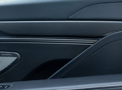 Aston Martin Vanquish V12 27