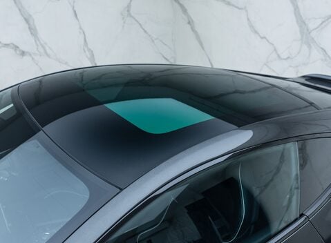 Aston Martin Vanquish V12 46