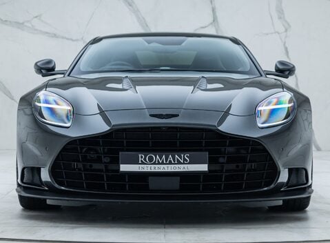 Aston Martin Vanquish V12 7