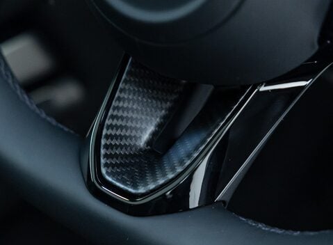 Aston Martin Vanquish V12 28