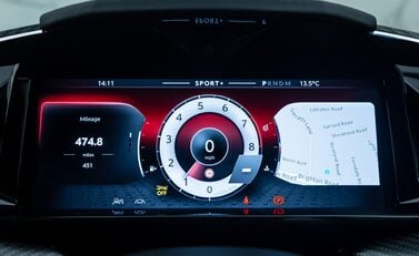 Aston Martin Vanquish V12 19