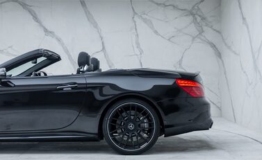 Mercedes-Benz SL Class AMG SL63 44