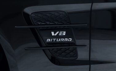 Mercedes-Benz SL Class AMG SL63 37