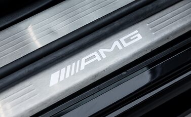 Mercedes-Benz SL Class AMG SL63 30