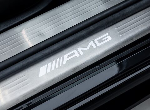 Mercedes-Benz SL Class AMG SL63 30