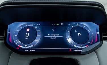 Land Rover Range Rover Sport P635 SV EDITION ONE 27