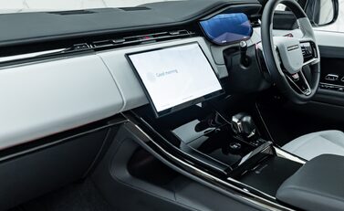 Land Rover Range Rover Sport P635 SV EDITION ONE 22