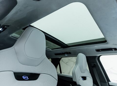 Land Rover Range Rover Sport P635 SV EDITION ONE 21