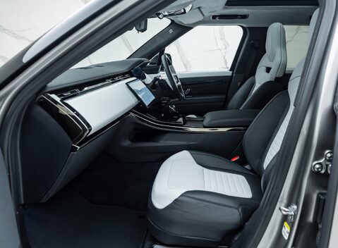 Land Rover Range Rover Sport P635 SV EDITION ONE 18