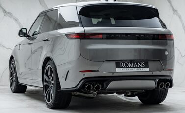 Land Rover Range Rover Sport P635 SV EDITION ONE 9