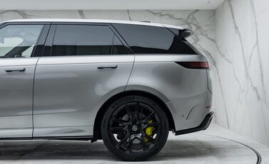 Land Rover Range Rover Sport P635 SV EDITION ONE 39