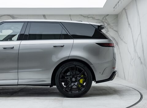 Land Rover Range Rover Sport P635 SV EDITION ONE 39