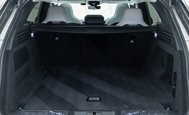 Land Rover Range Rover Sport P635 SV EDITION ONE 32