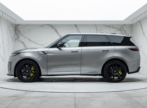 Land Rover Range Rover Sport P635 SV EDITION ONE 2