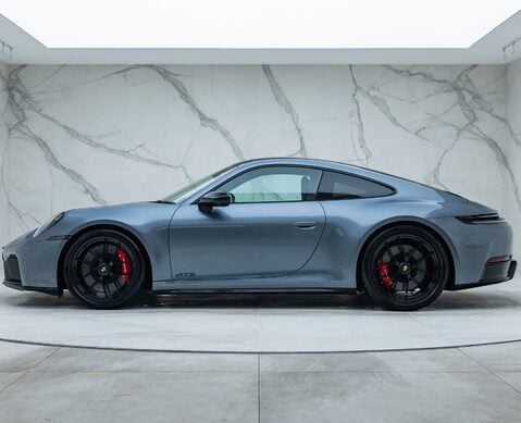 Porsche 911 Carrera 4 GTS (992.2) 