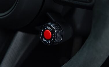 Porsche 911 Carrera 4 GTS (992.2) 25