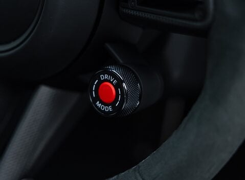 Porsche 911 Carrera 4 GTS (992.2) 25