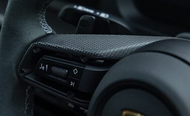 Porsche 911 Carrera 4 GTS (992.2) 28