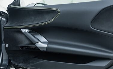 Ferrari SF90 SPIDER 26