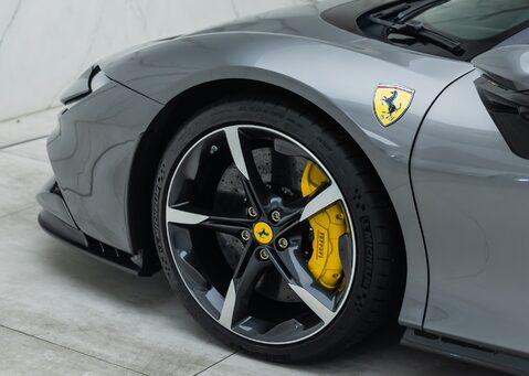 Ferrari SF90 SPIDER 