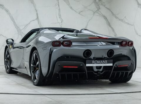 Ferrari SF90 SPIDER 13