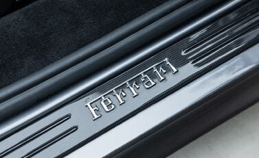 Ferrari SF90 SPIDER 25