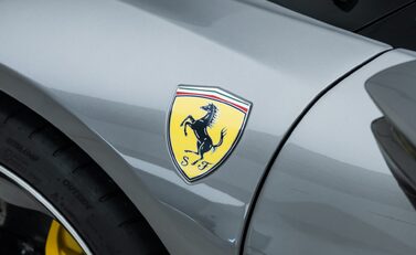 Ferrari SF90 SPIDER 33