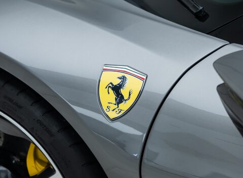 Ferrari SF90 SPIDER 33