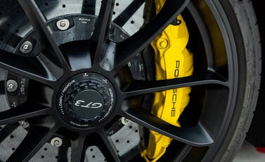 Porsche 911 GT3 (991.2) 27