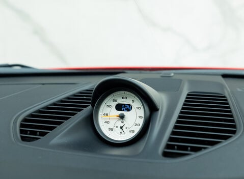 Porsche 911 GT3 (991.2) 16