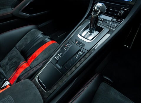 Porsche 911 GT3 (991.2) 18