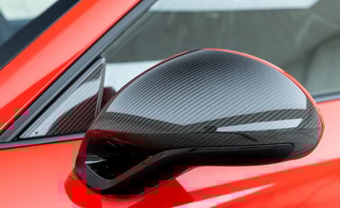 Porsche 911 GT3 (991.2) 26