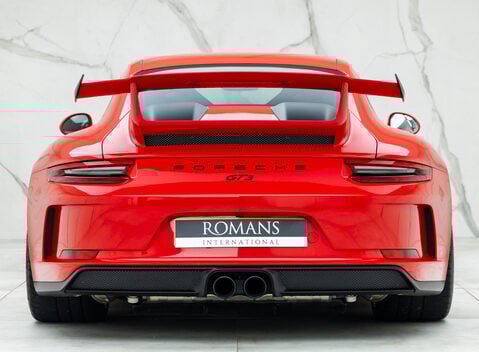 Porsche 911 GT3 (991.2) 5