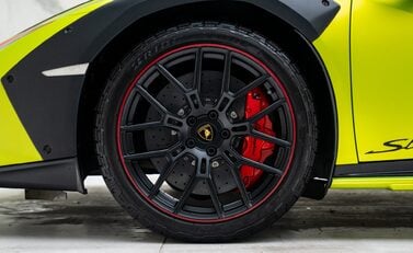 Lamborghini Huracan Sterrato 26