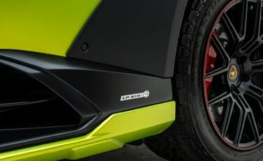 Lamborghini Huracan Sterrato 33