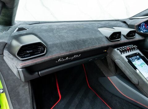 Lamborghini Huracan Sterrato 18