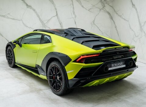 Lamborghini Huracan Sterrato 12
